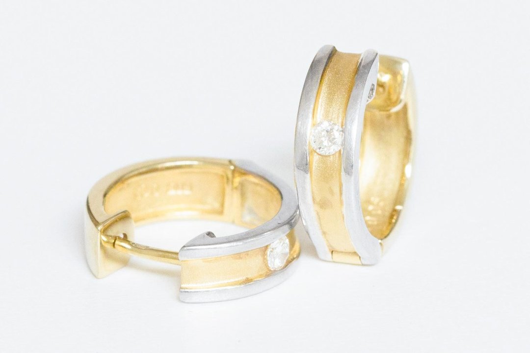 14 Karaat bicolor gouden Creolen gezet met Diamant