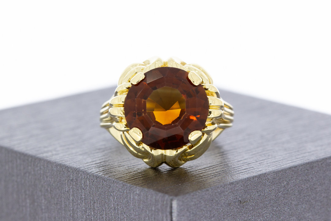 14 Karaat geel gouden ring gezet met Carneool - 15,5 mm