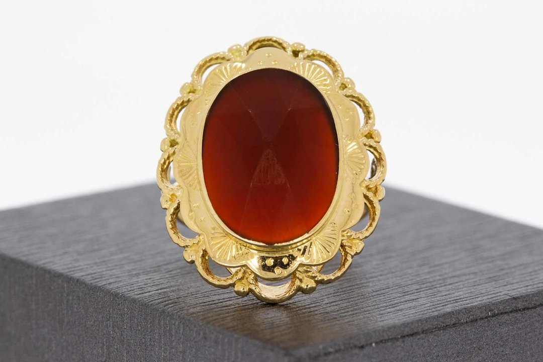 14 karaat gouden vintage ring gezet met Carneool - 16,7 mm