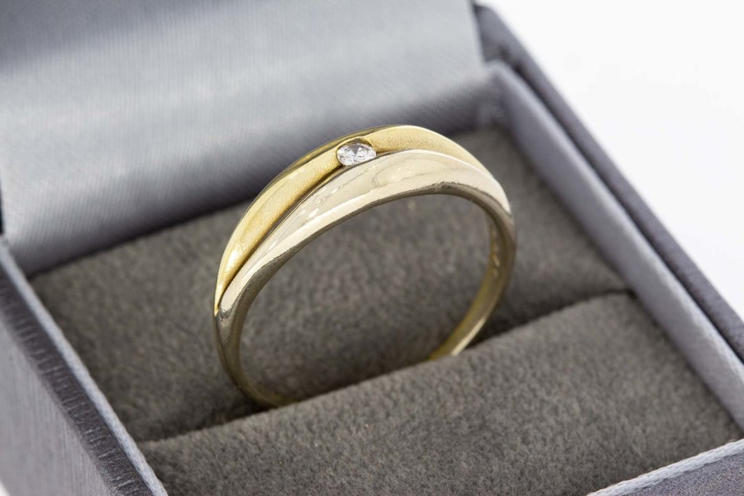 14 Karaat Bicolor gouden ring gezet met diamant 0.07 Crt 