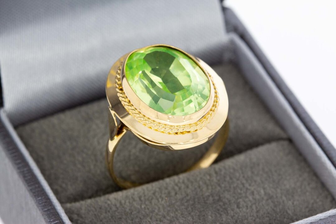 14 karaat gouden Retro ring met groene Spinel - 18,7 mm