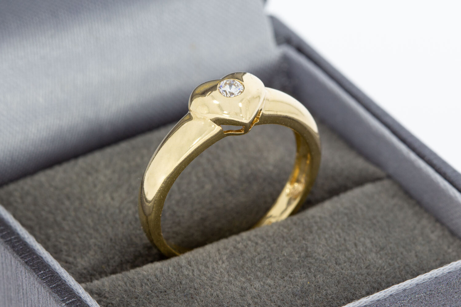 kosten mooi zwart 14 karaat gouden ring met hartje - 17,6 mm