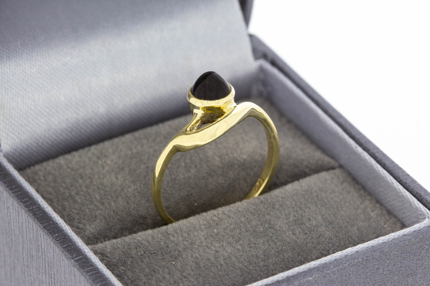 Onyx ring 14 Karaat goud - 16,7 mm