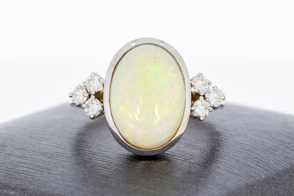 18 Karaat gouden Opaal ring met Diamant
