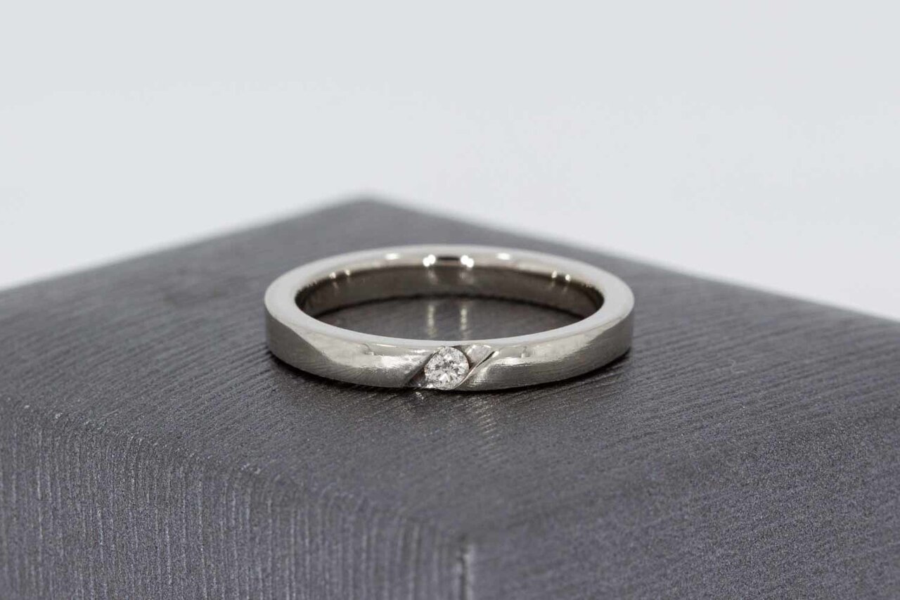 18 Karaat witgouden Solitair ring met Diamant - 16,1 mm