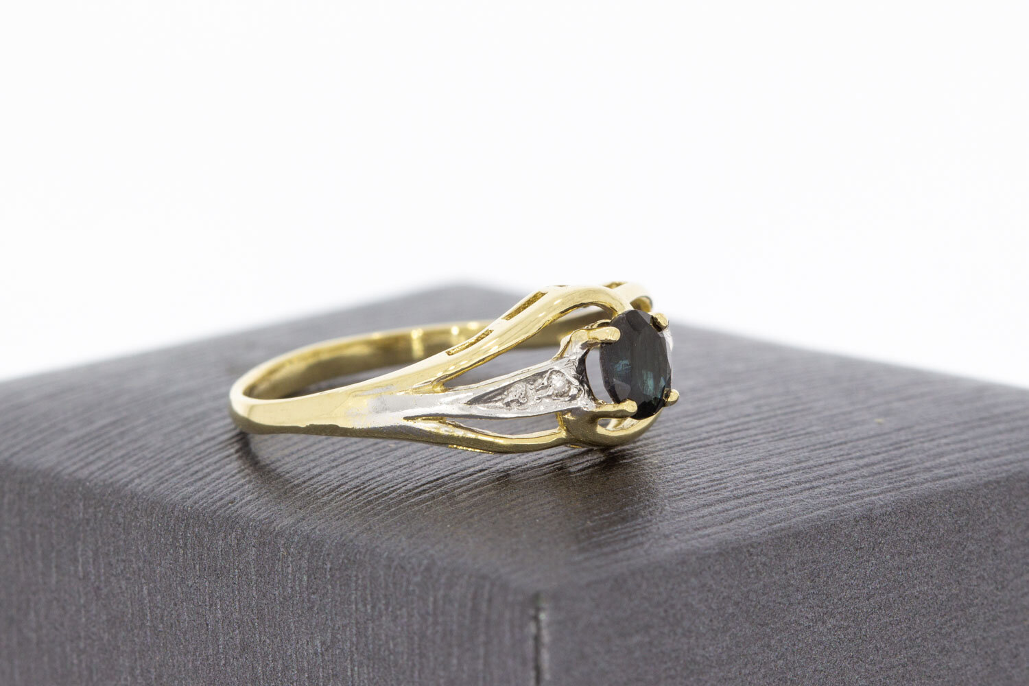 Saffier ring met Diamant 14 Karaat goud - 18,4 mm