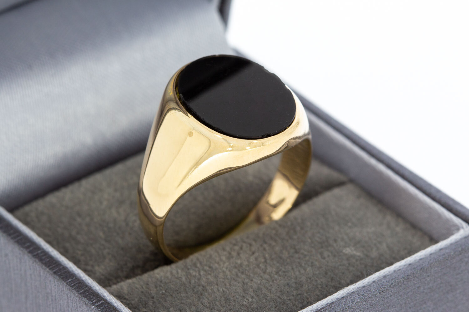 Onyx Zegelring ring 14 karaat goud - 20,9 mm