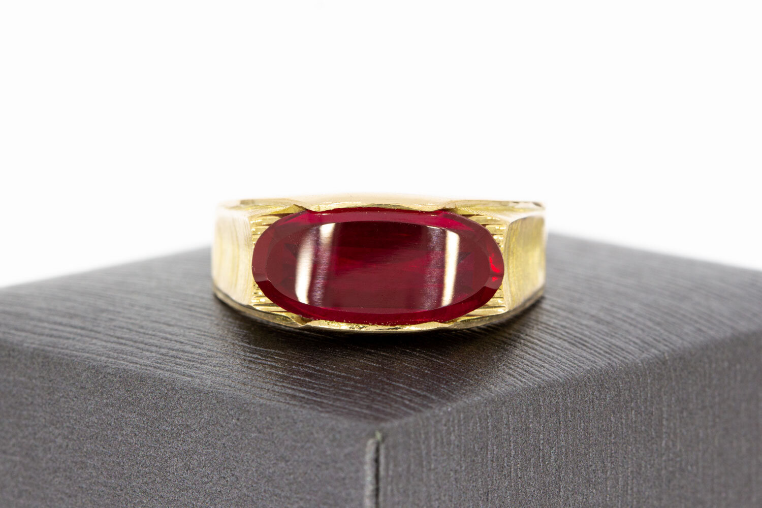 14 Karaat gouden Robijn ring - 20,4 mm