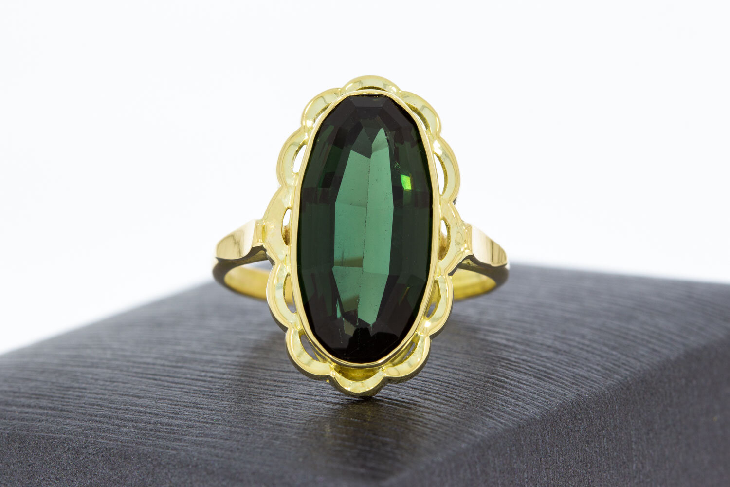 14 Karaat gouden Vintage Toermalijn ring - 17,5 mm