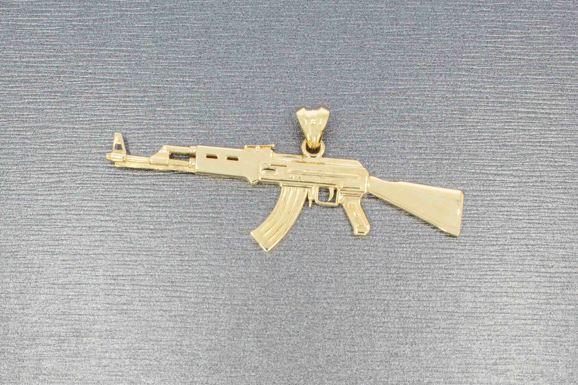 14 karaat Kalashnikov mannen hanger 