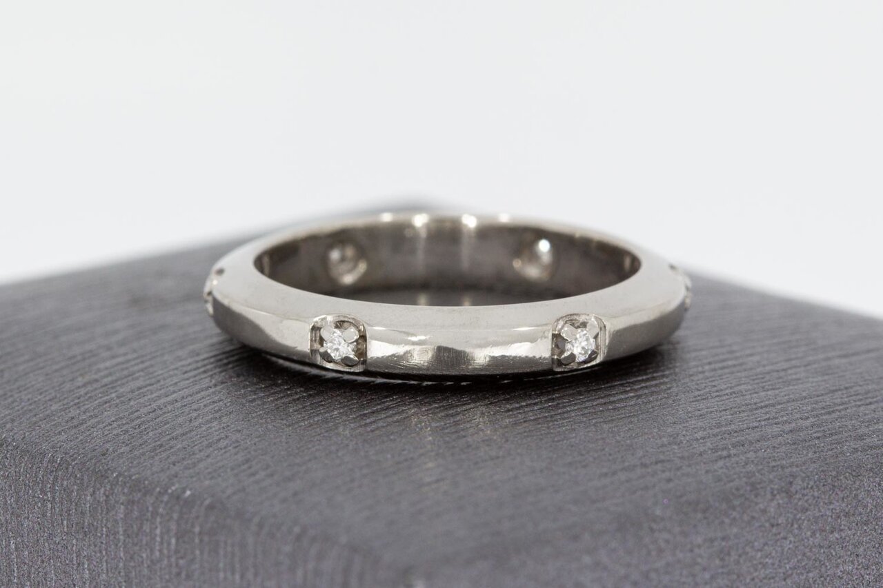 Ring met diamantjes 18 karaat - 17,2 mm