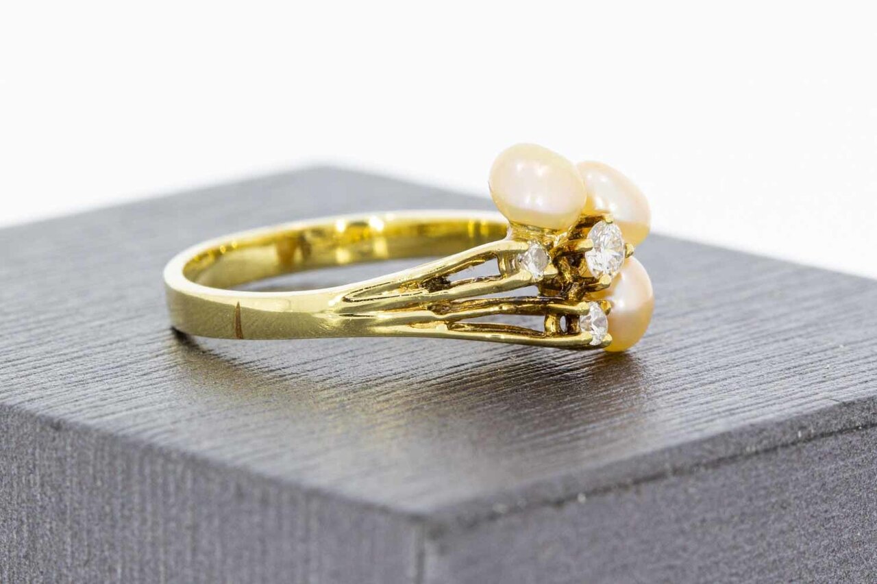 14 Karaat Parelring met Diamant - 15,8 mm