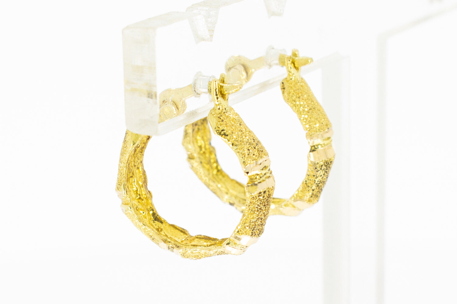 18 Karaat gouden oorringen dames  - 16,3 mm