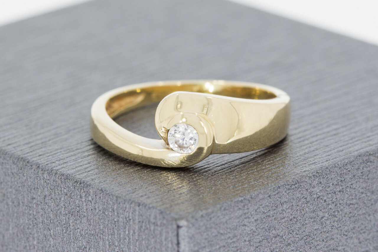 14 Karaat gouden Zirkonia ring - 15,5 mm