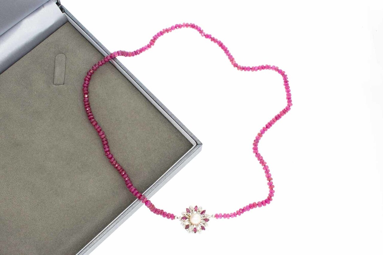Edelsteenketting met gouden sluiting - 52 cm
