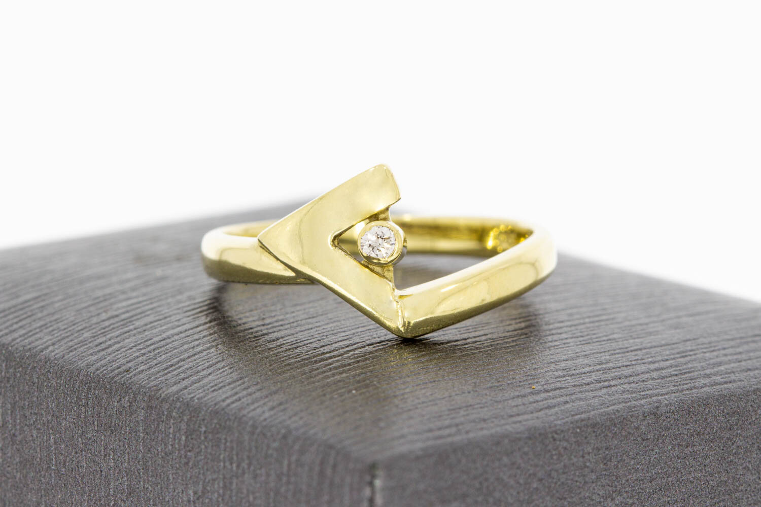 14 karaat gouden diamantring - 18,1 mm