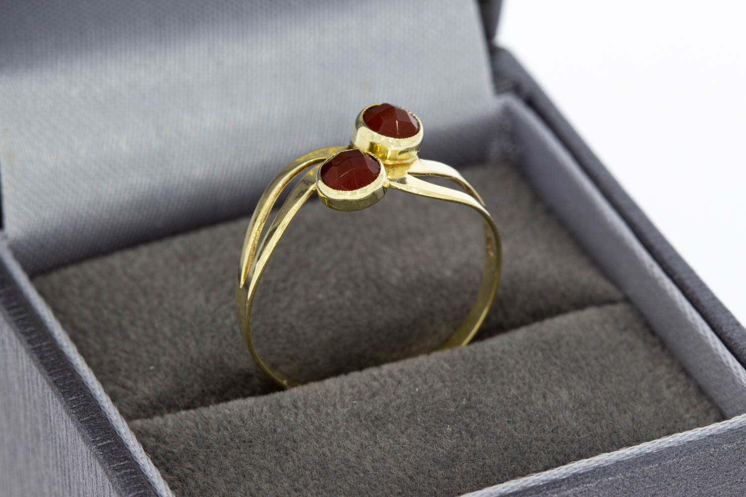 14 karaat vintage Granaatring - 19 mm