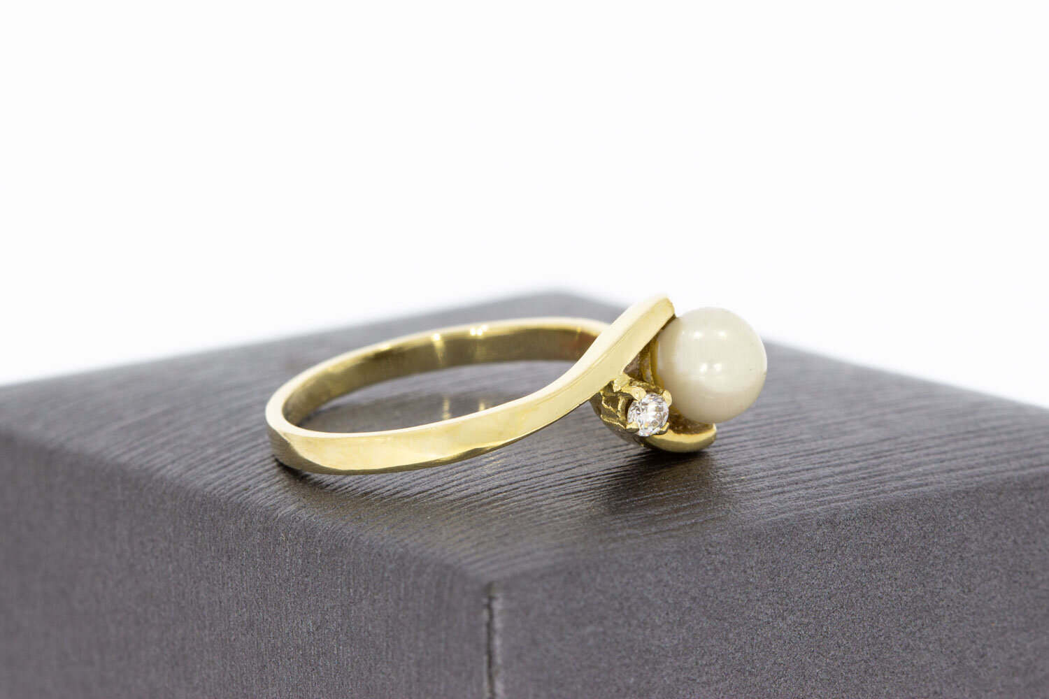 14 Karaat Parel ring met Zirkonia - 18,4 mm