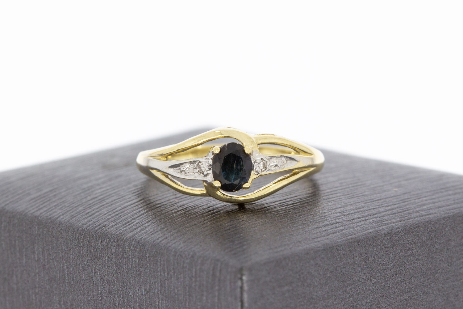 Edelsteen ring 14 Karaat goud - 18,4 mm