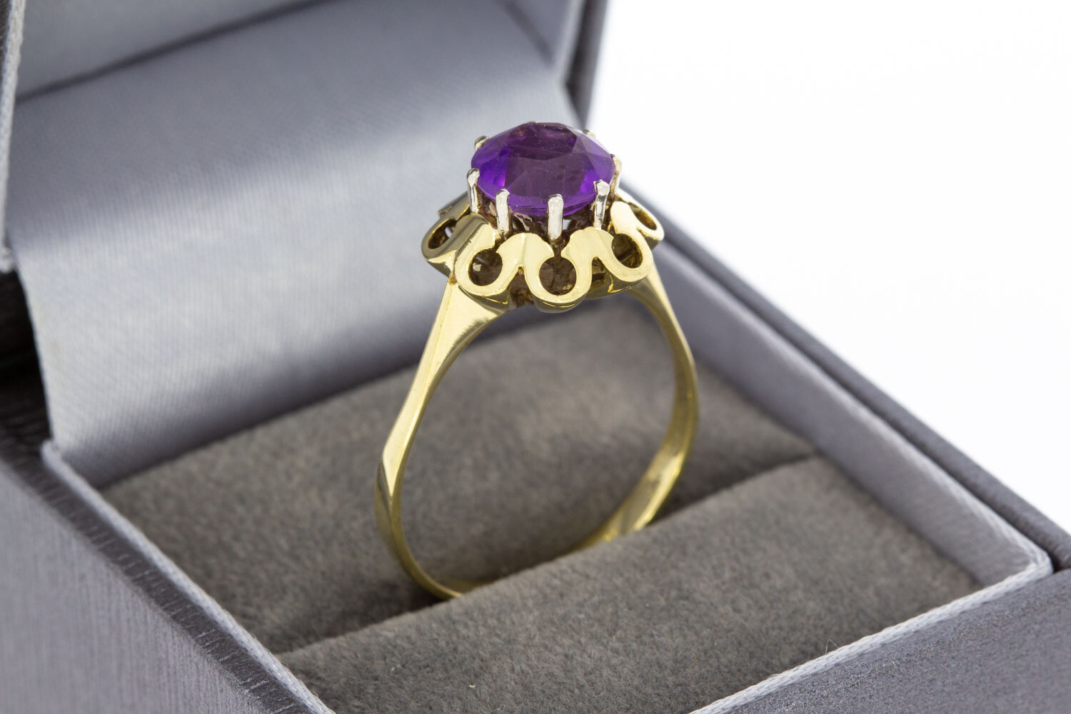 Amethist ring 14 karaat goud - 19,2 mm