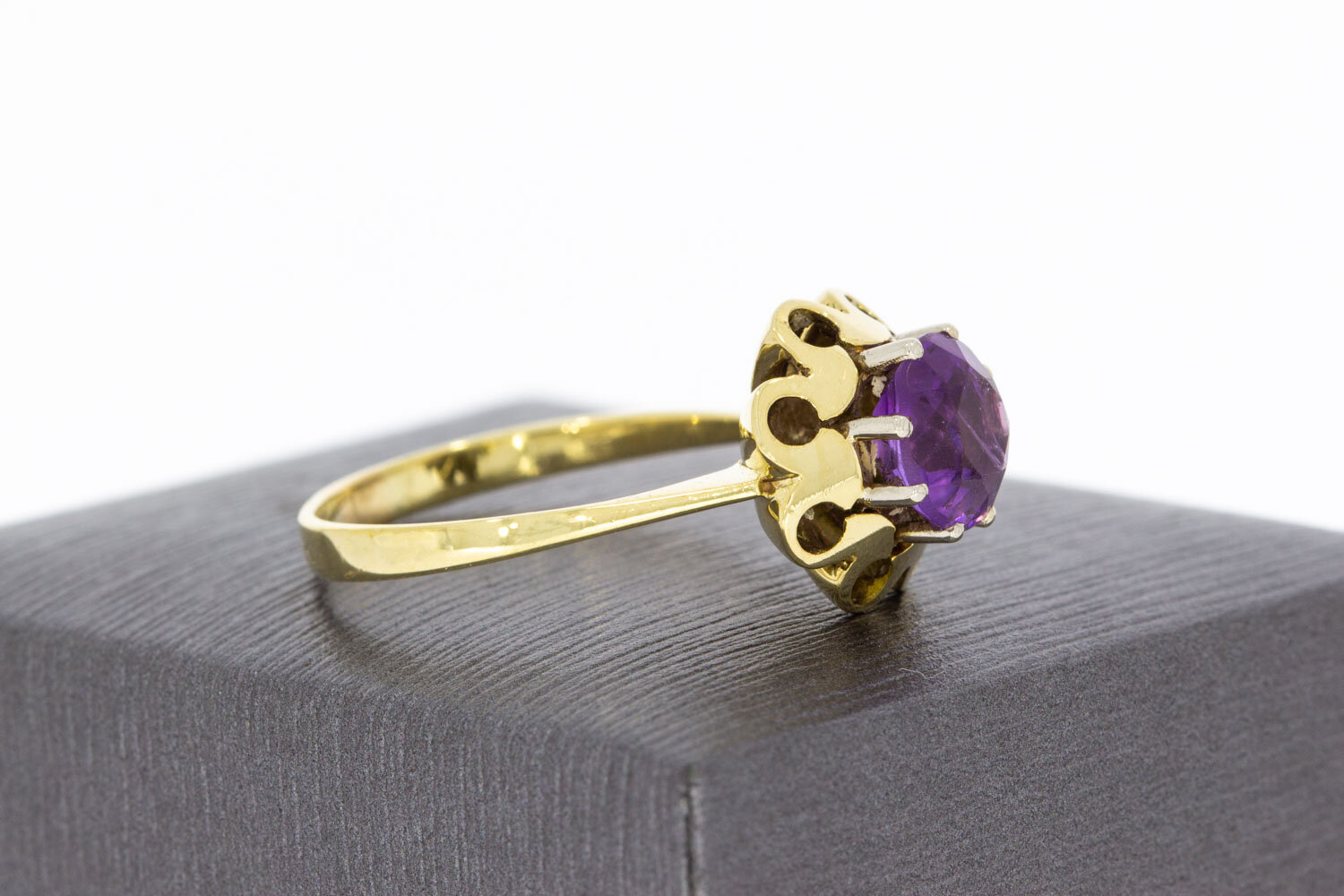 Amethist ring 14 karaat goud - 19,2 mm