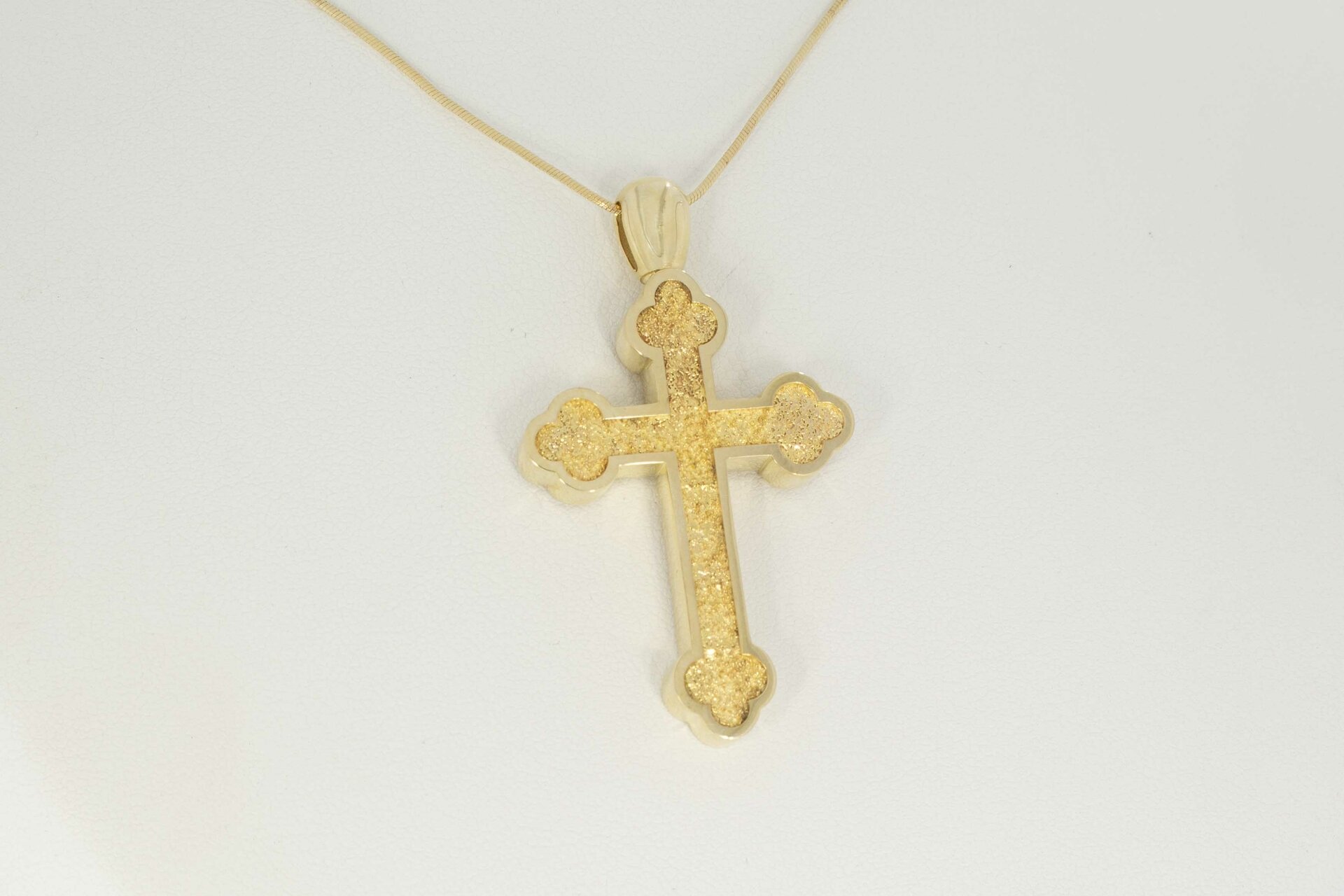 14 karaat gouden kruis ketting hanger - 5 cm