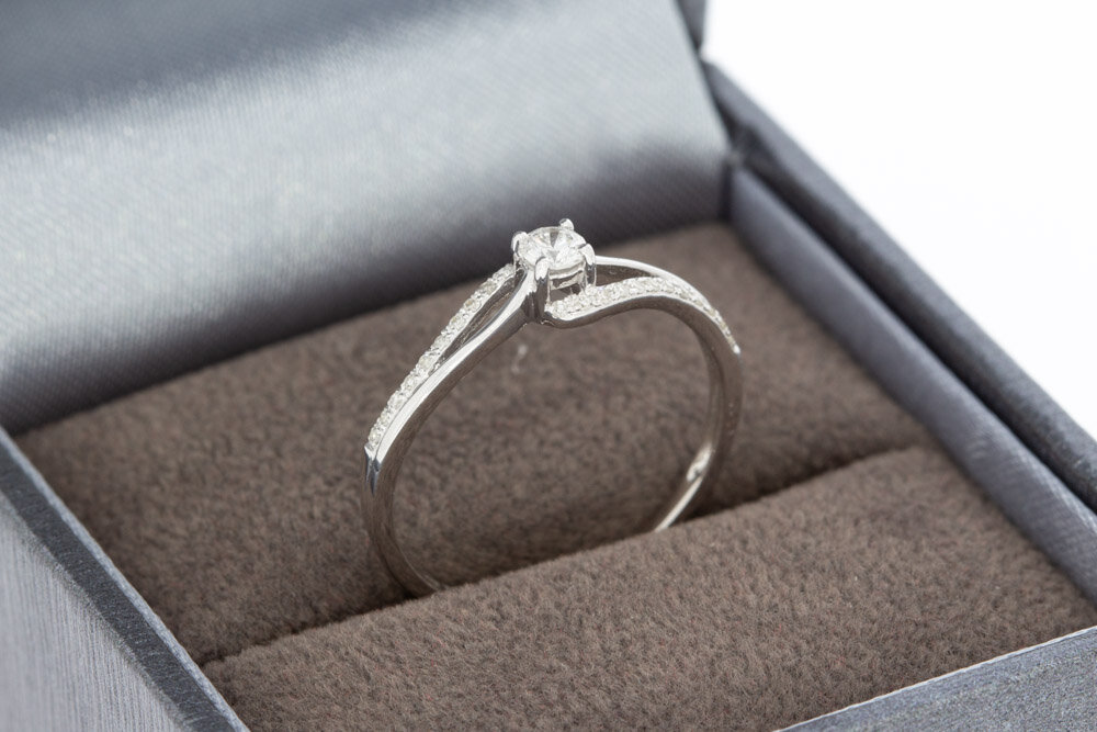 9 karaat Diamant dames ring - 16,5 mm