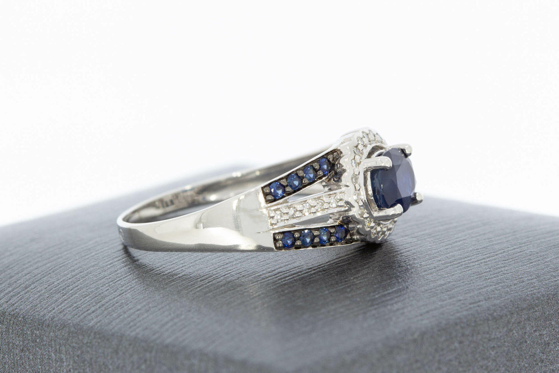 9 karaat dames saffierring - 17,6 mm