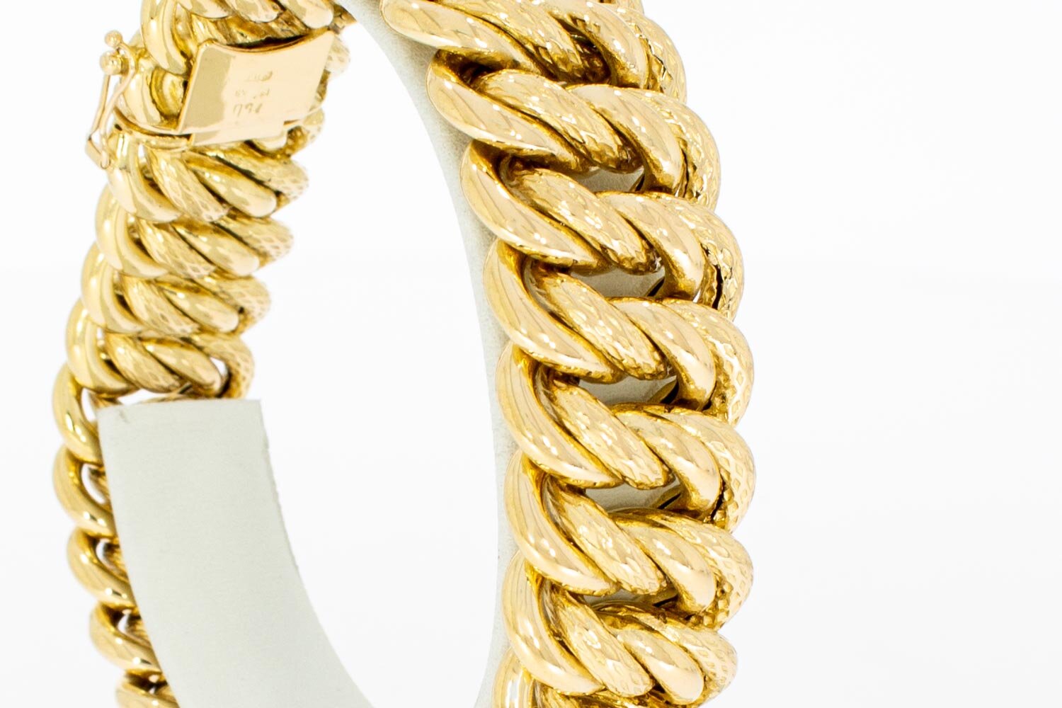 18 karaat gevlochten armband - 22,3 cm