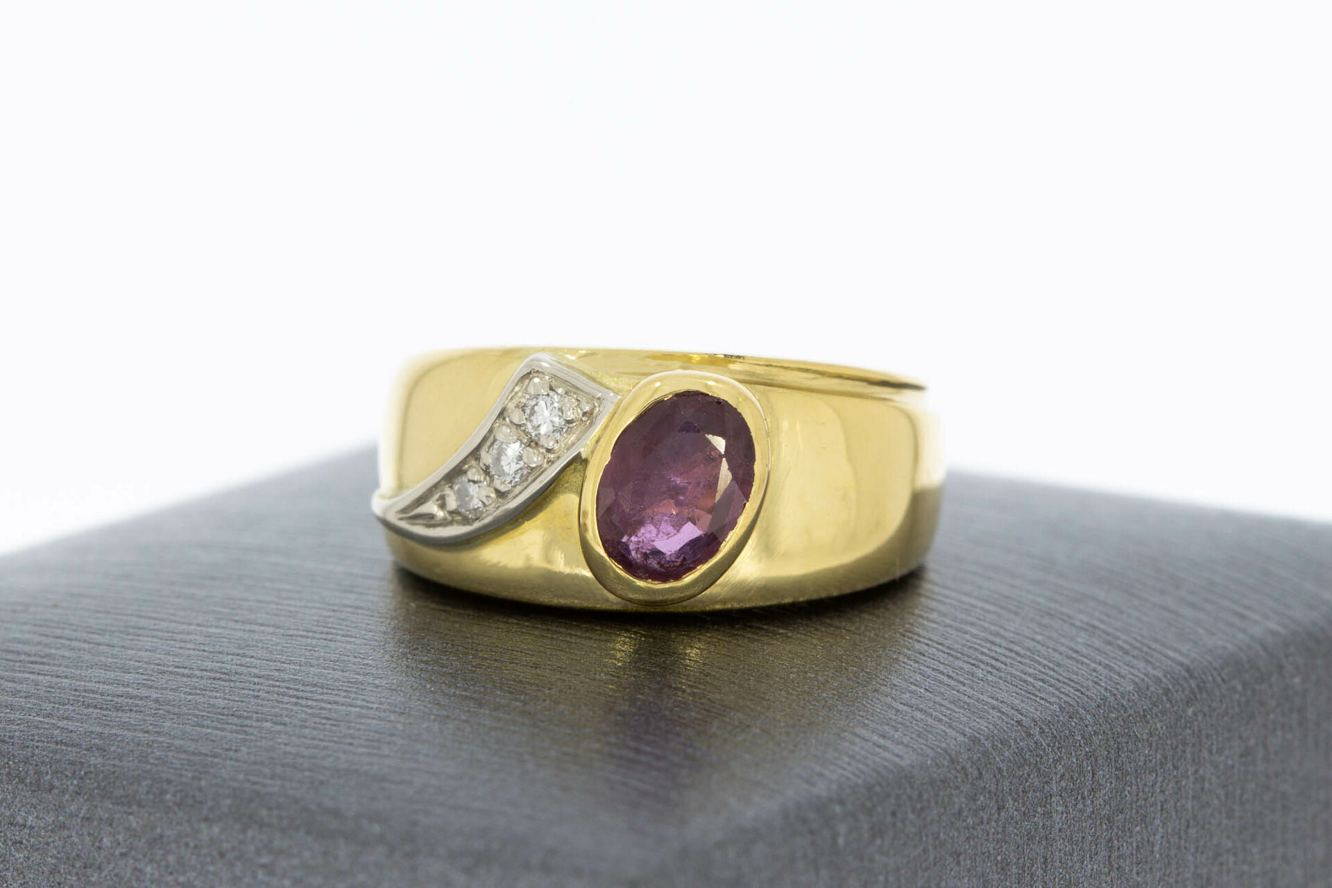 18 karaat gouden dames pinkring - 14,3 mm