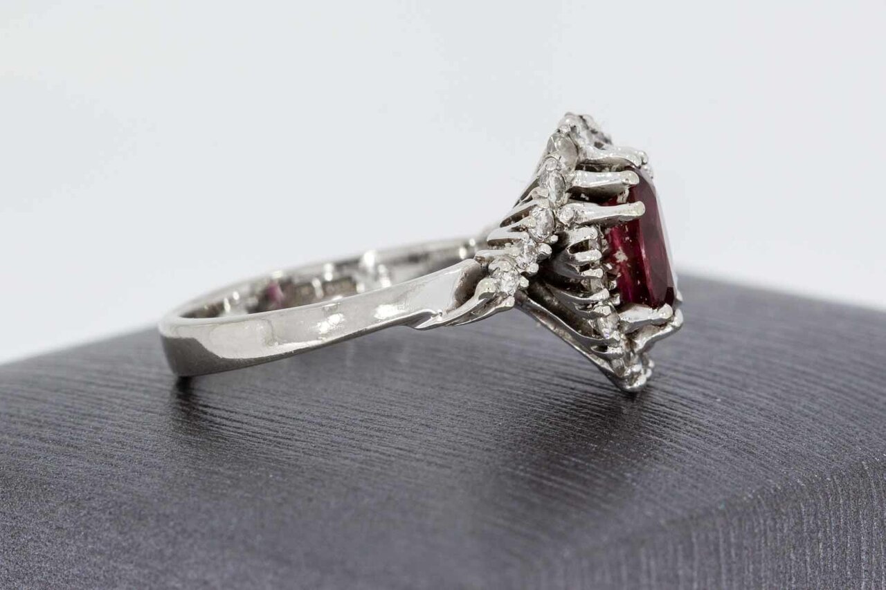 18 karaat gouden edelsteen ring - 17 mm