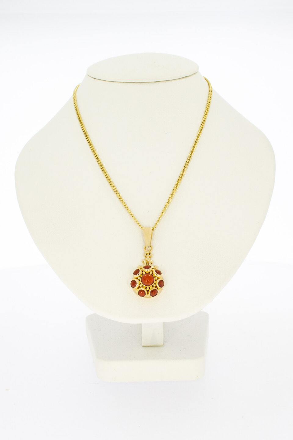 Bloedkoraal hanger 14 karaat goud - 2,9 cm