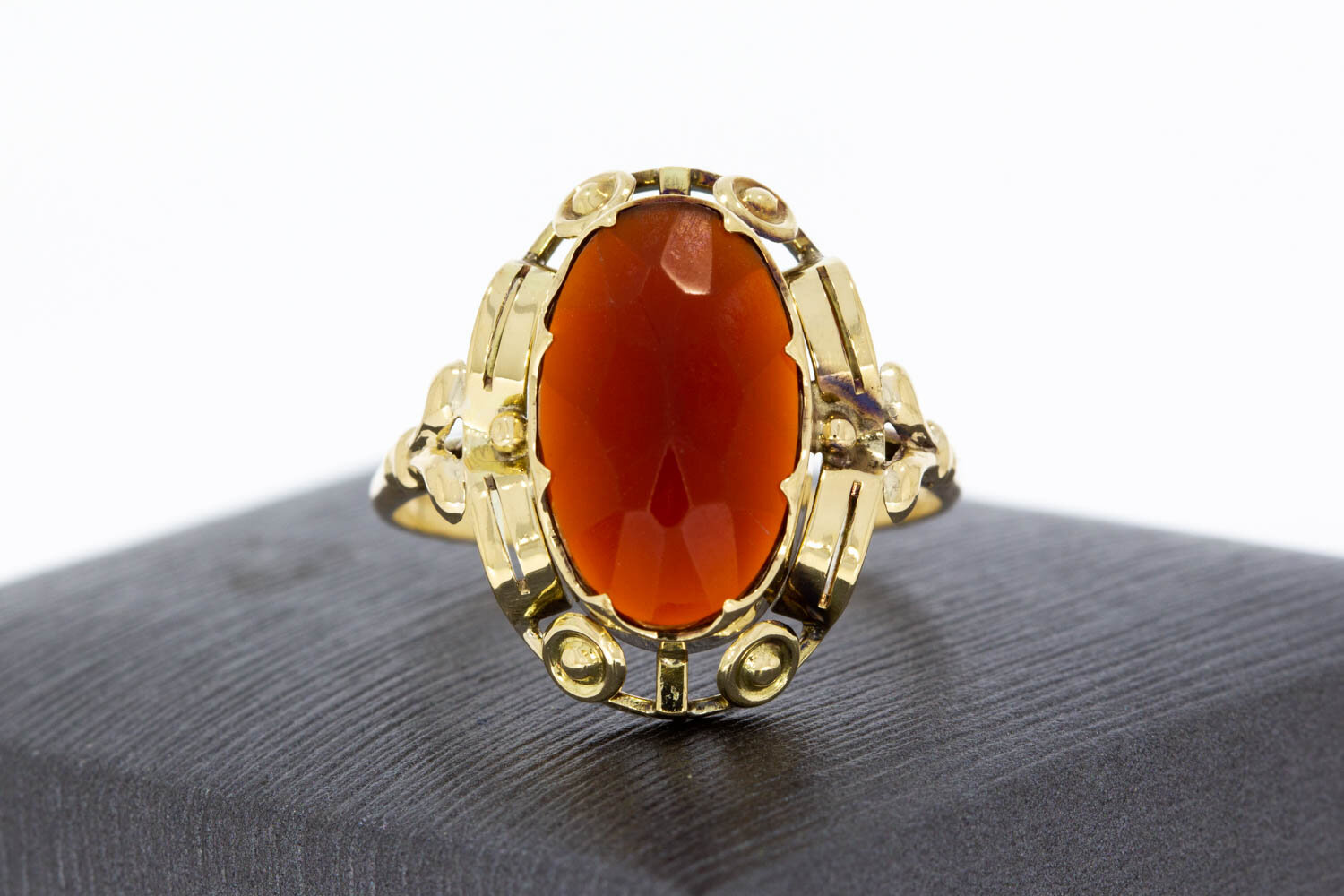 14 Karaat gouden Carneoolring - 19,7 mm