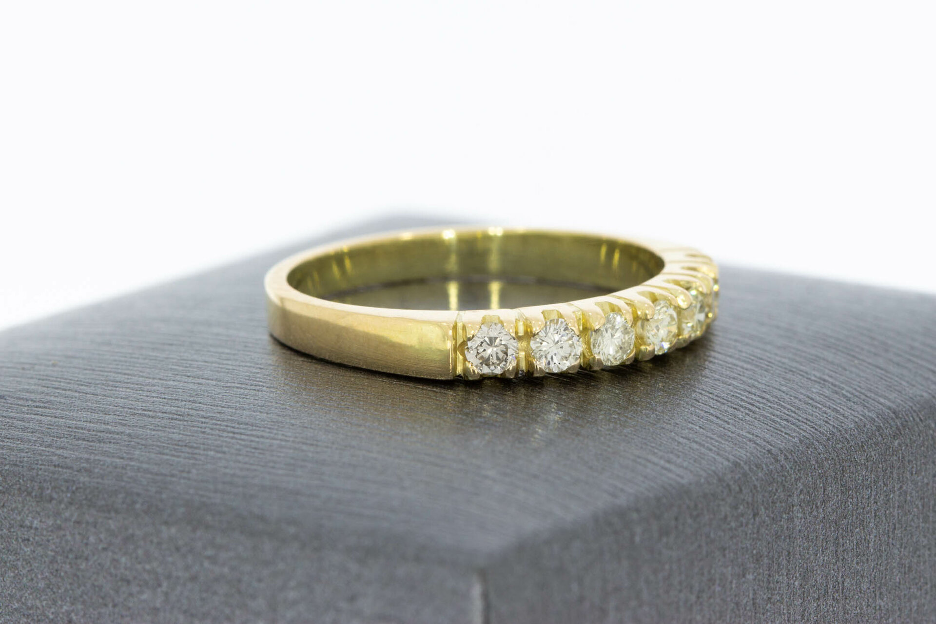 14 karaat goude ring met Diamant - 17,3 mm