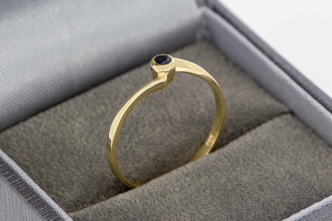 14 Karaat gouden Saffierring - 17,4 mm