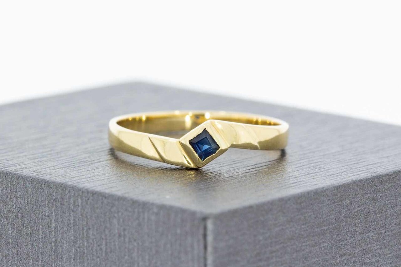 14 Karaat ring met Saffier - 16,5 mm
