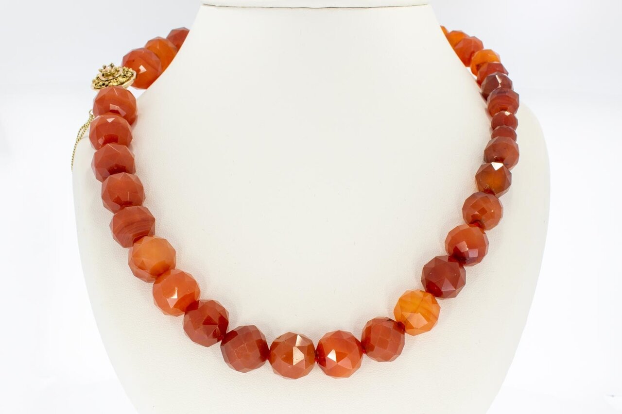 Carneolen ketting met gouden sluiting - 51 cm