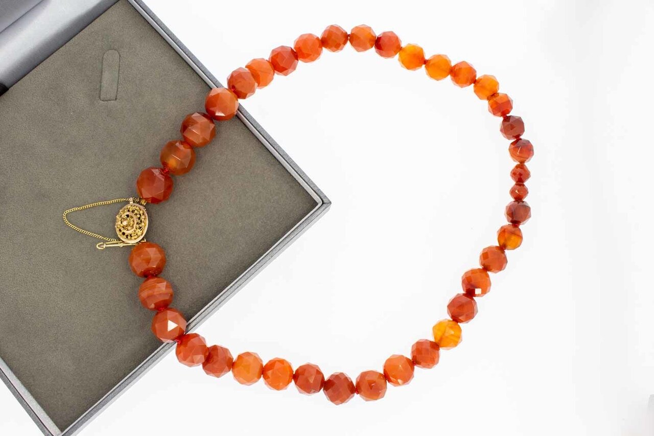 Carneolen ketting met gouden sluiting - 51 cm