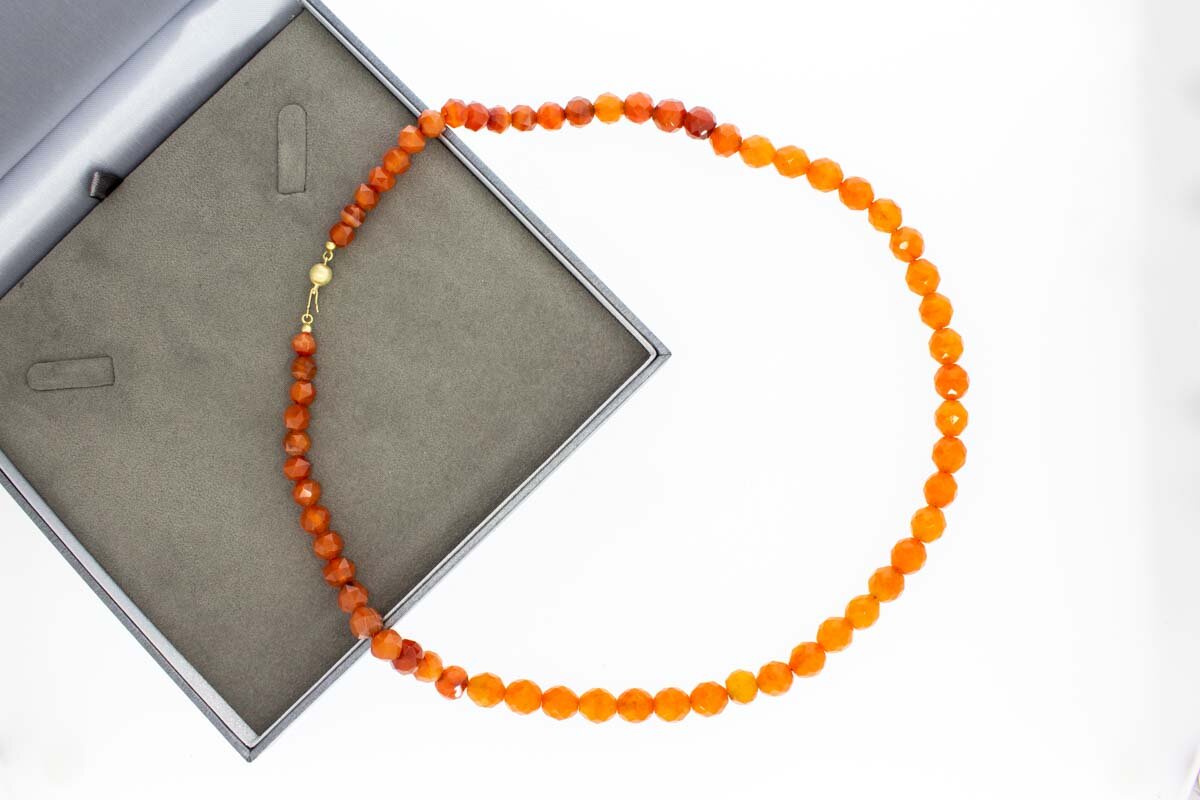 Carneolen Collier met gouden sluiting - 56,5 cm
