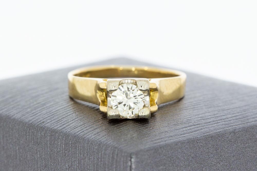 18 Karaat gouden Solitairring - 17,6 mm