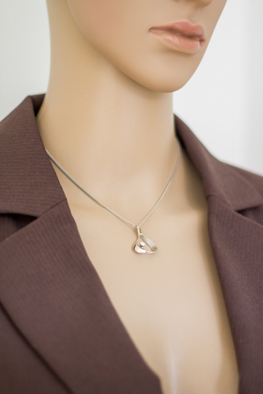 14 Karaat witgouden hanger met Diamant