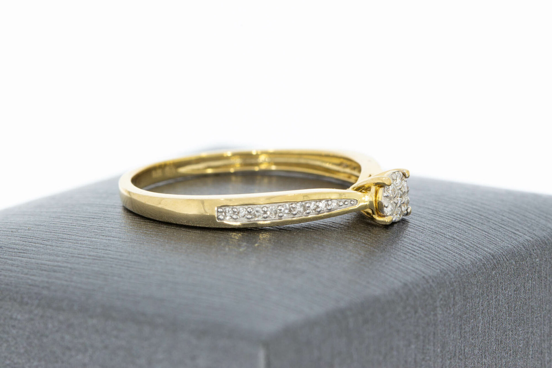 9 karaat solitair diamantring - 19 mm