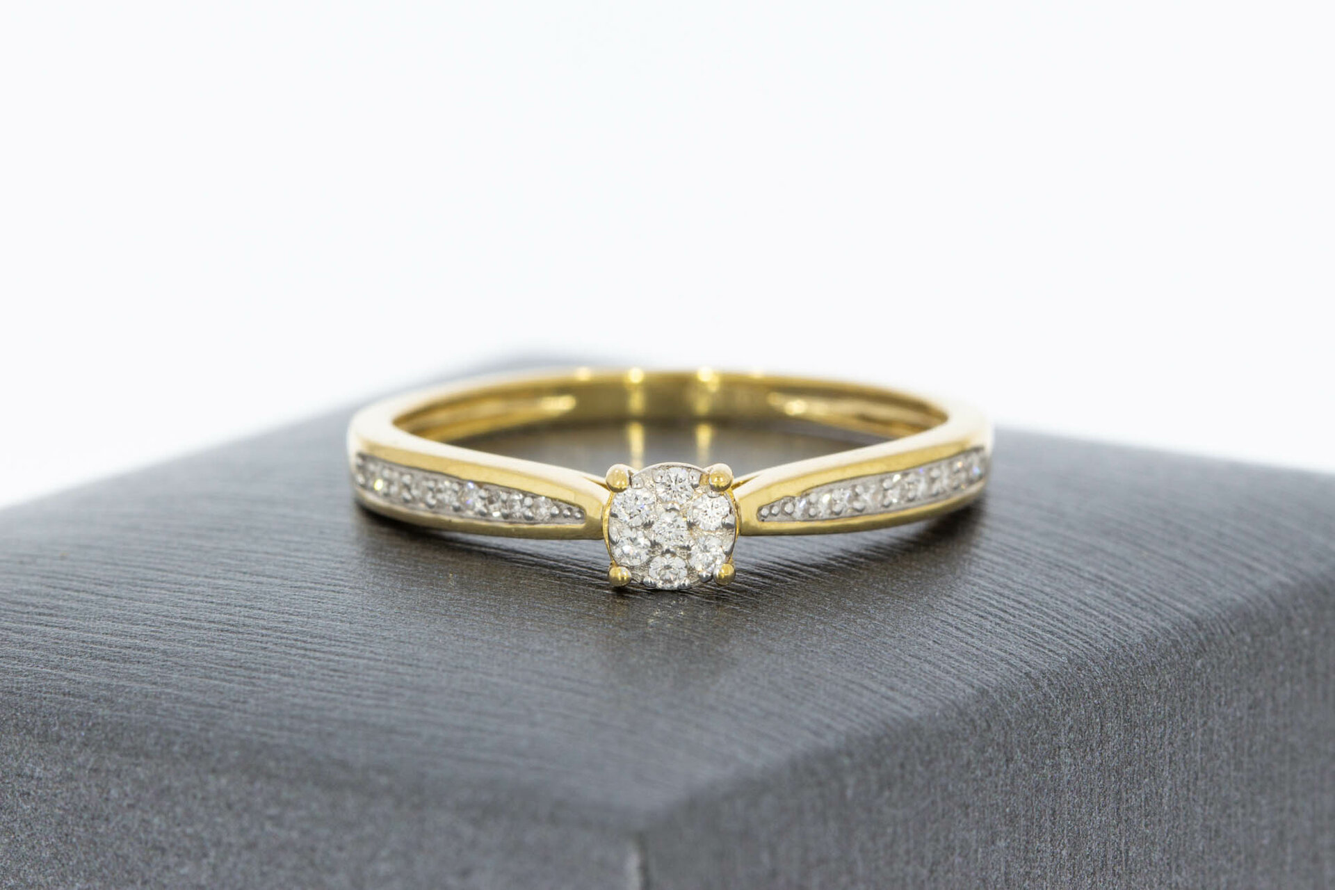 9 karaat solitair diamantring - 19 mm