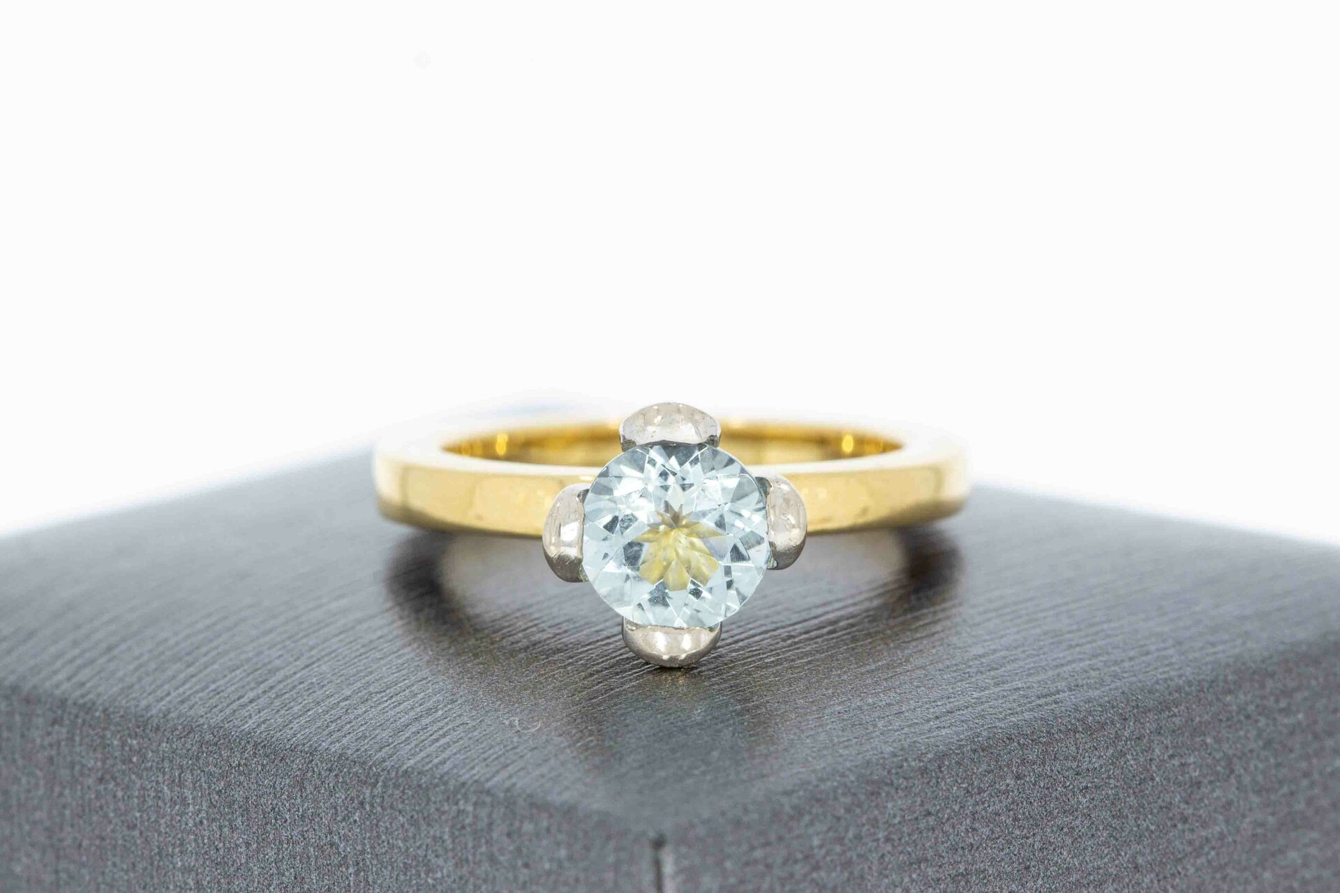 Aquamarijn ring 18 karaat goud - 16,8 mm