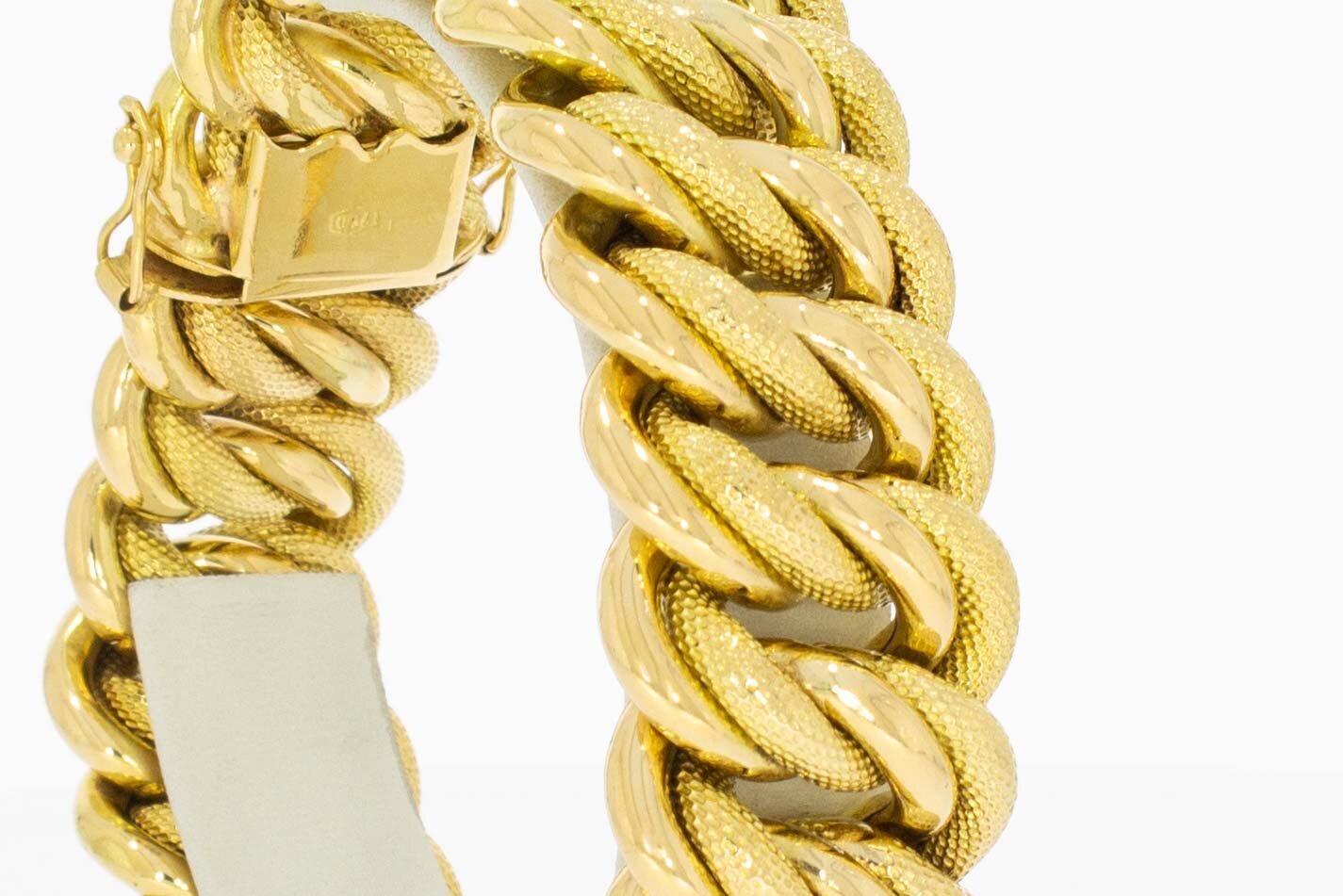 18 karaat gevlochten armband - 21,2 cm