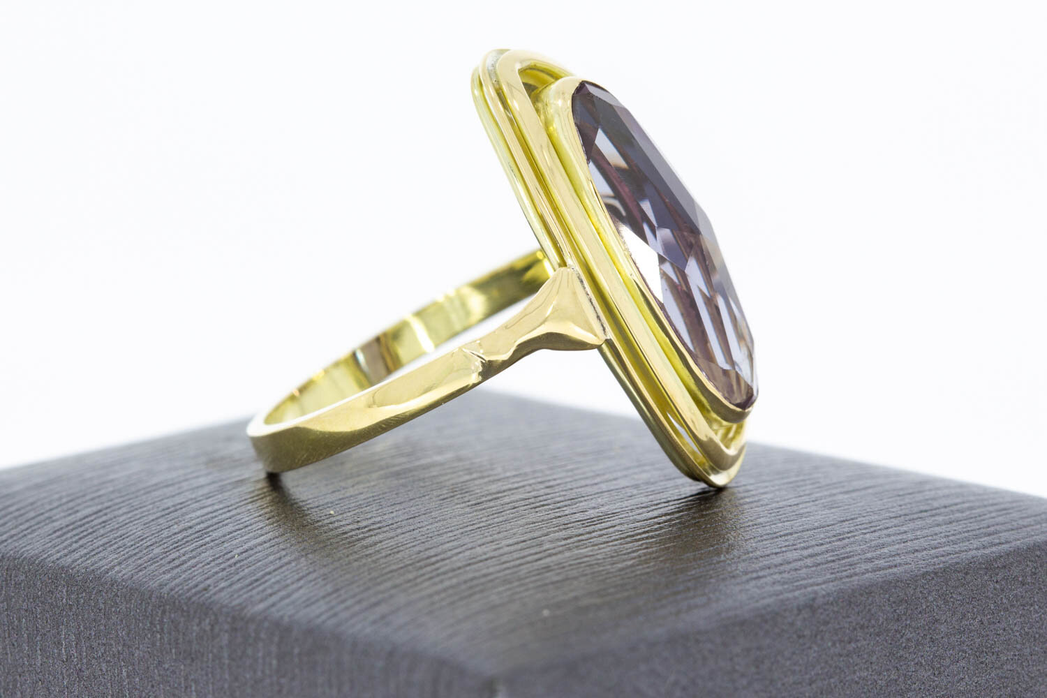 Amethystring 14 karaat goud - 19,8 mm