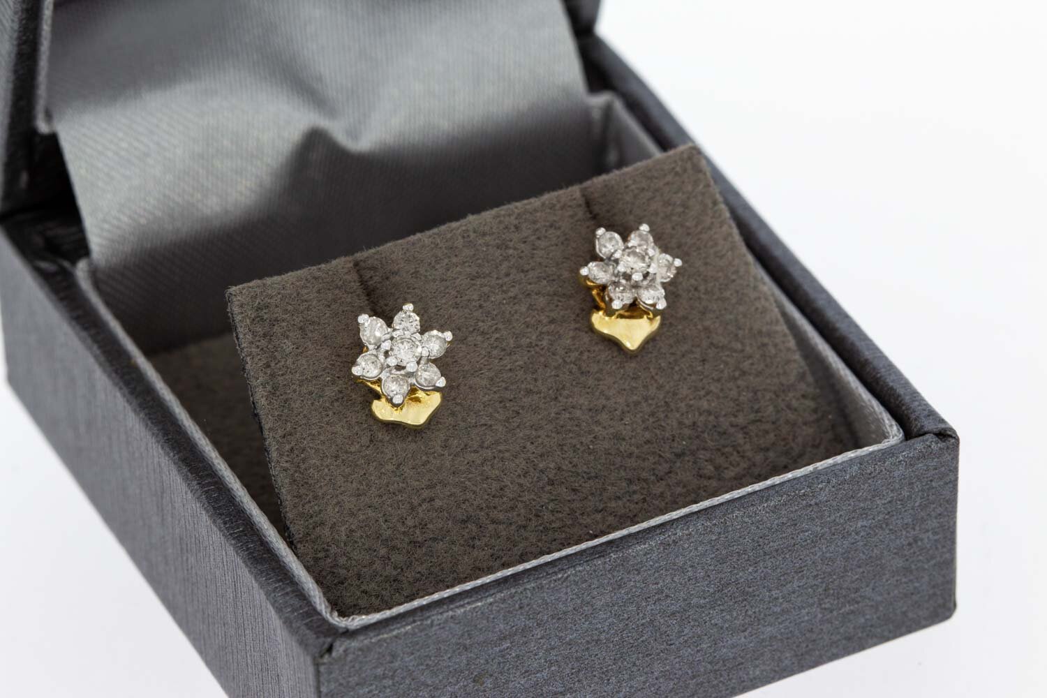 Diamant oorstekers 14 karaat goud - 0,7 cm