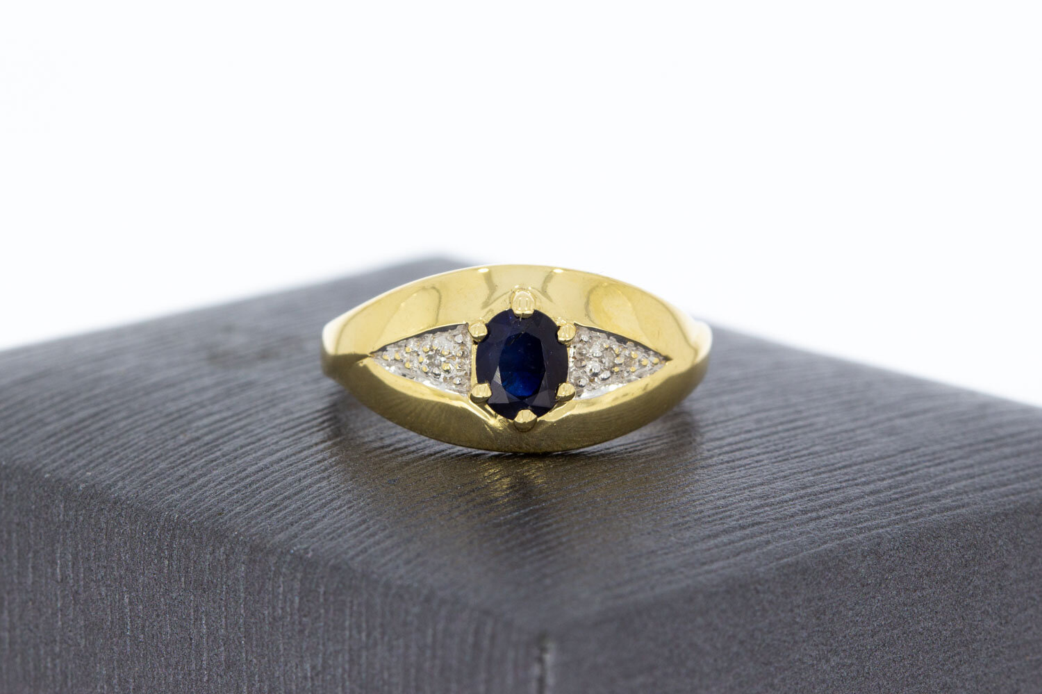 Bicolor 18 Karaat Saffierring  - 16,5 mm