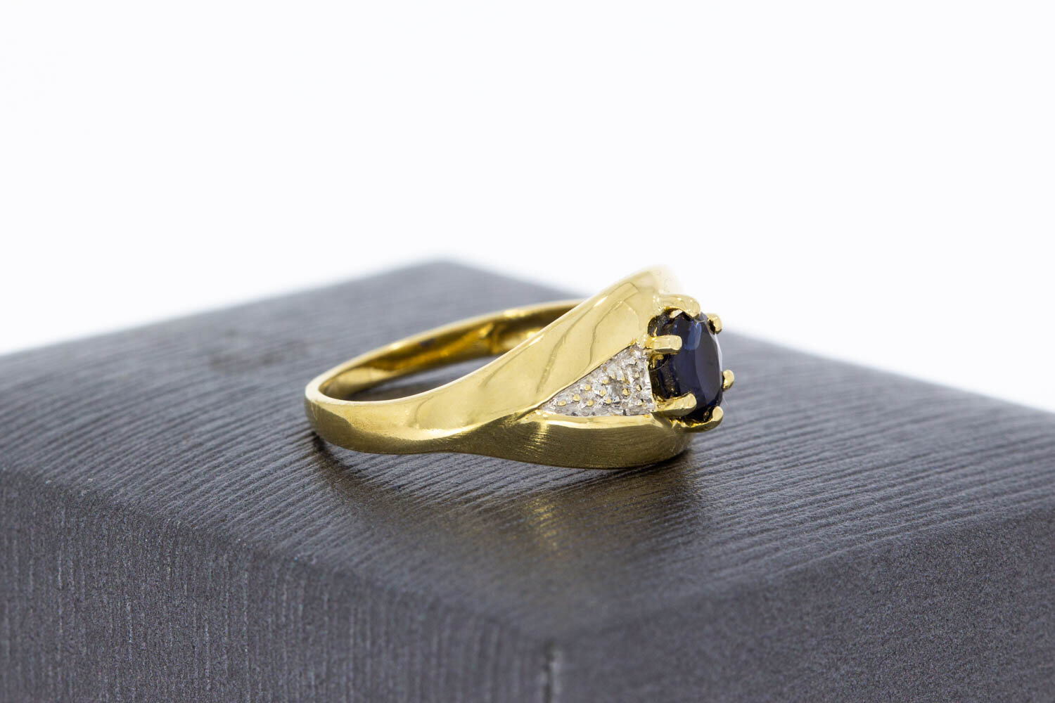 Bicolor 18 Karaat Saffierring  - 16,5 mm