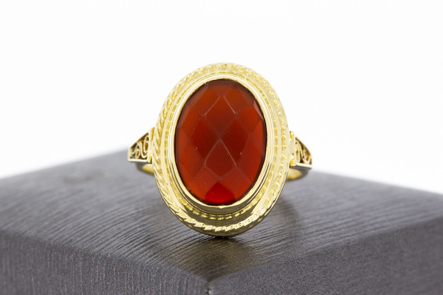 14 Karaat gouden Carneool ring - 17,2 mm